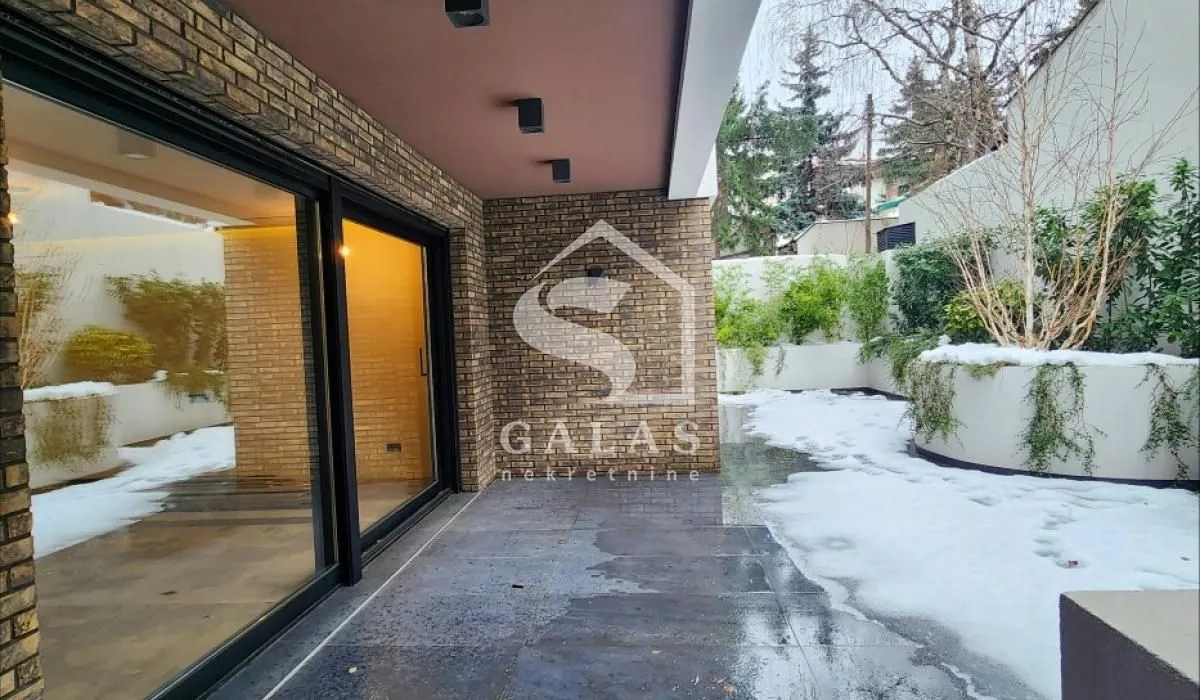 Prodaja, četvorosoban stan, 232m², Autokomanda, Voždovac Sve Podlokacije