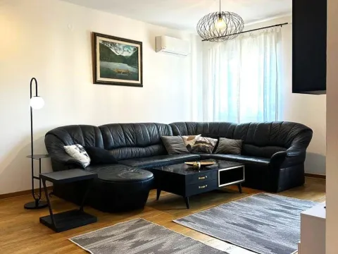 Rent, apartment, 64m², City Kvart, Podgorica - image 2