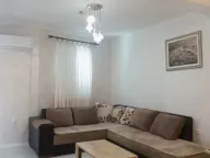 Izdavanje, dvosoban stan, 60m², Budva, Crna Gora - image 1