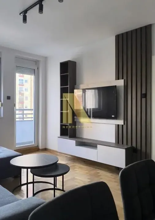 Rent, one bedroom apartment, 51m², Adamovićevo Naselje, Novi Sad Sve Podlokacije