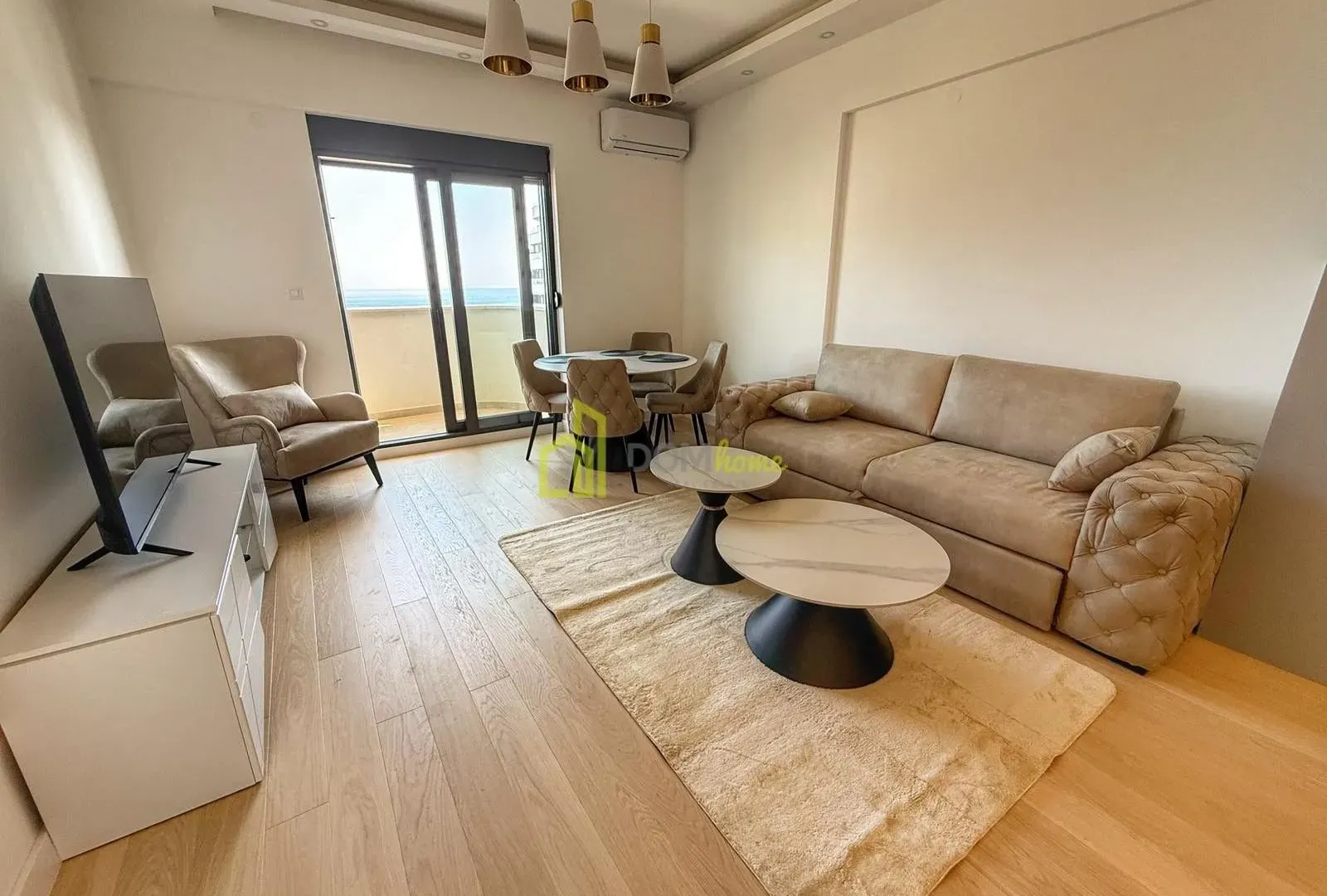 Izdavanje, dvosoban stan, 67m², Bečići, Budva