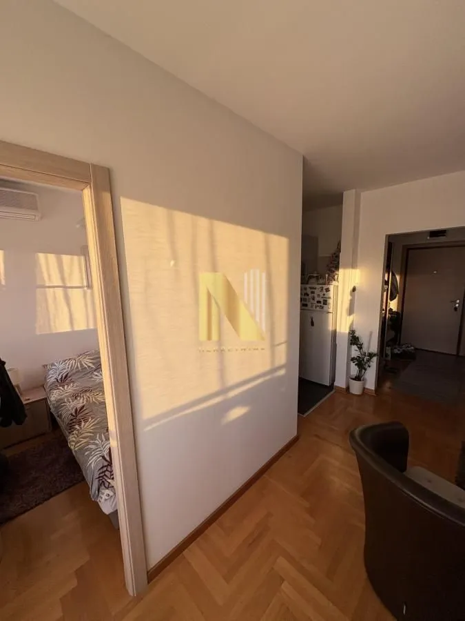 Prodaja, dvosoban stan, 36m², Adamovićevo Naselje, Novi Sad Sve Podlokacije