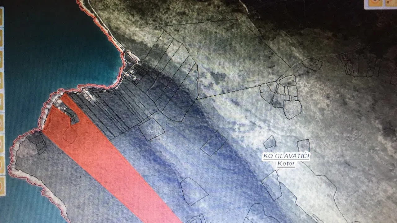 Sale, land lot, 154000m², Kotor, Crna Gora