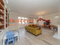 Izdavanje, trosoban stan, 150m², Stari Grad, Beograd - image 4