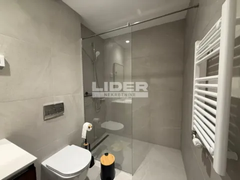 Izdavanje, trosoban stan, 76m², Savski Venac, Beograd - image 19