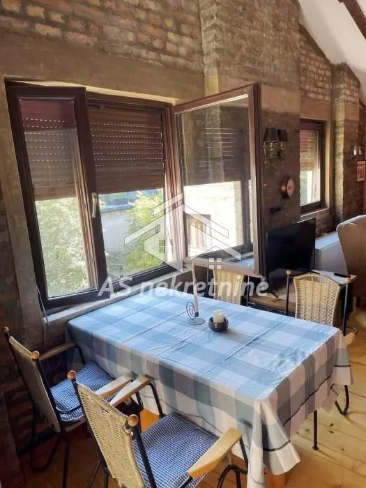 Rent, two bedroom apartment, 65m², Stari Grad, Beograd