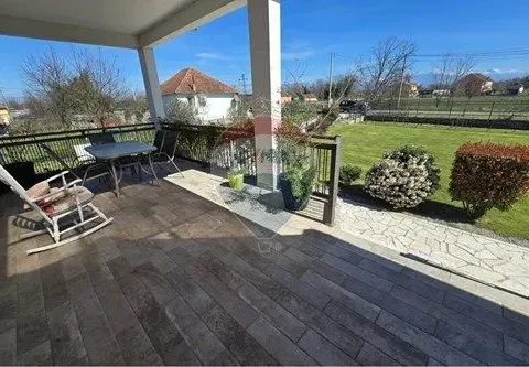 Izdavanje, kuća, 125m², Golubovci, Podgorica - image 14