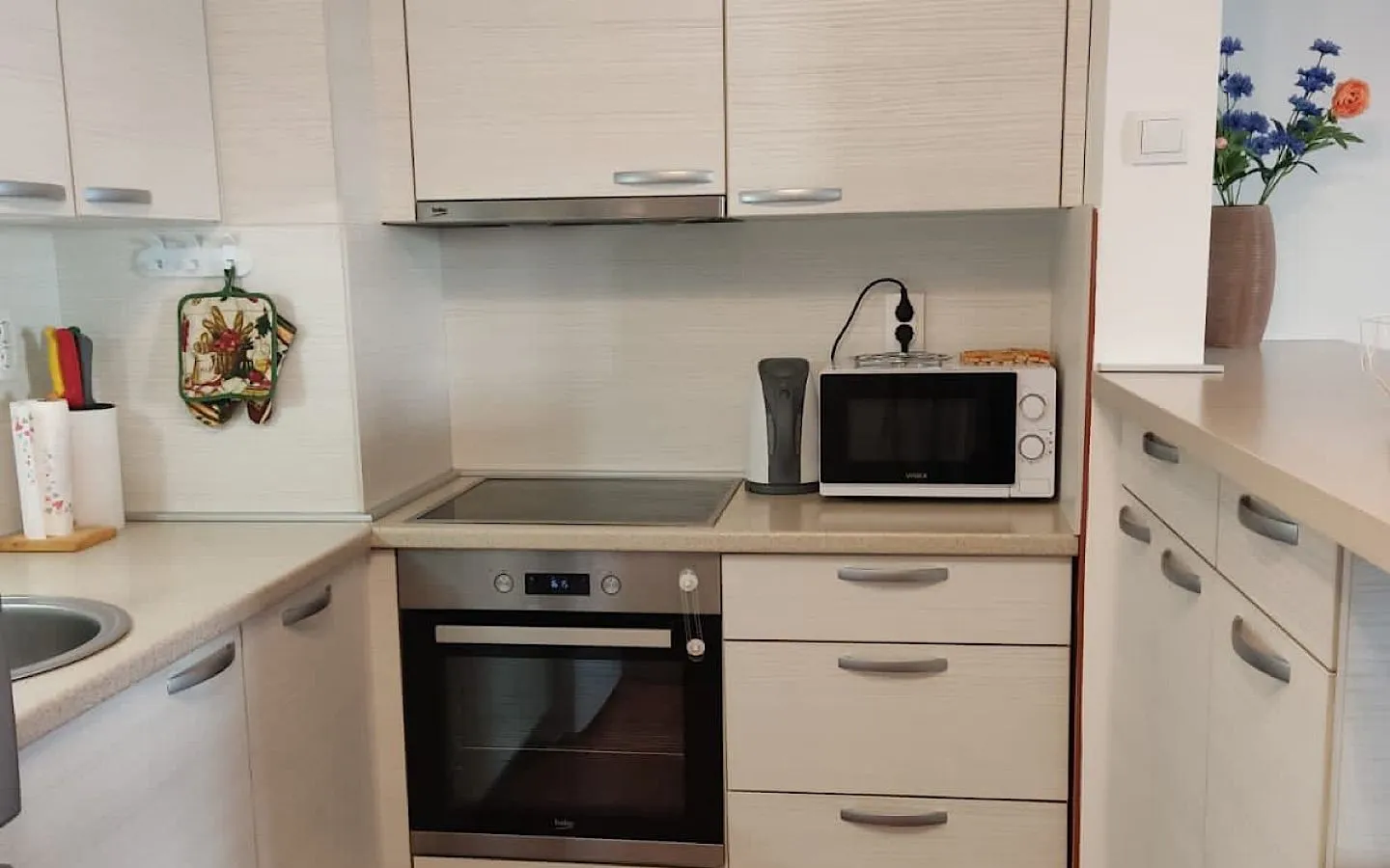 Prodaja, dvosoban stan, 93m², Bački Petrovac, Srbija