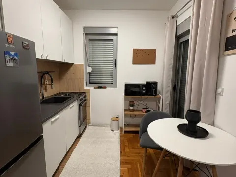 Rent, one bedroom apartment, 44m², Malo Brdo, Podgorica - image 7