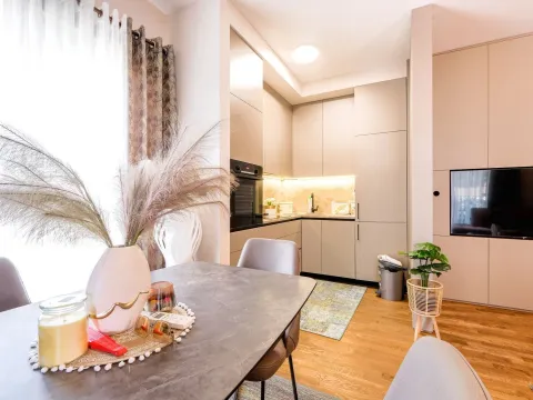 Sale, two bedroom apartment, 70m², Dumidran, Tivat - image 8