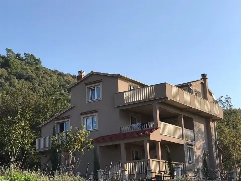 Prodaja, kuća, 300m², Krašići, Tivat - image 1