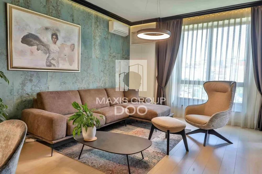 Izdavanje, četvorosoban stan, 118m², Savski Venac, Beograd