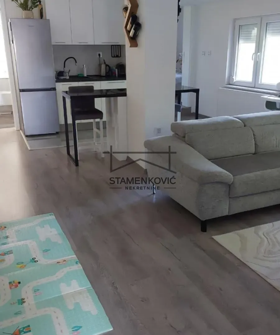 Prodaja, kuća, 93m², Veternik, Novi Sad Sve Podlokacije