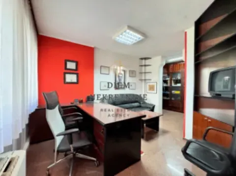 Izdavanje, poslovni prostor, 52m², Preko Morače, Podgorica - image 9