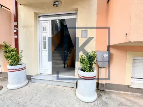 Prodaja, trosoban stan, 110m², Zagorič, Podgorica - image 11