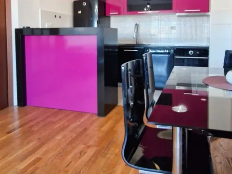 Izdavanje, dvosoban stan, 54m², City Kvart, Podgorica - image 5