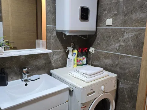 Rent, two bedroom apartment, 80m², Rafailovići, Budva - image 23