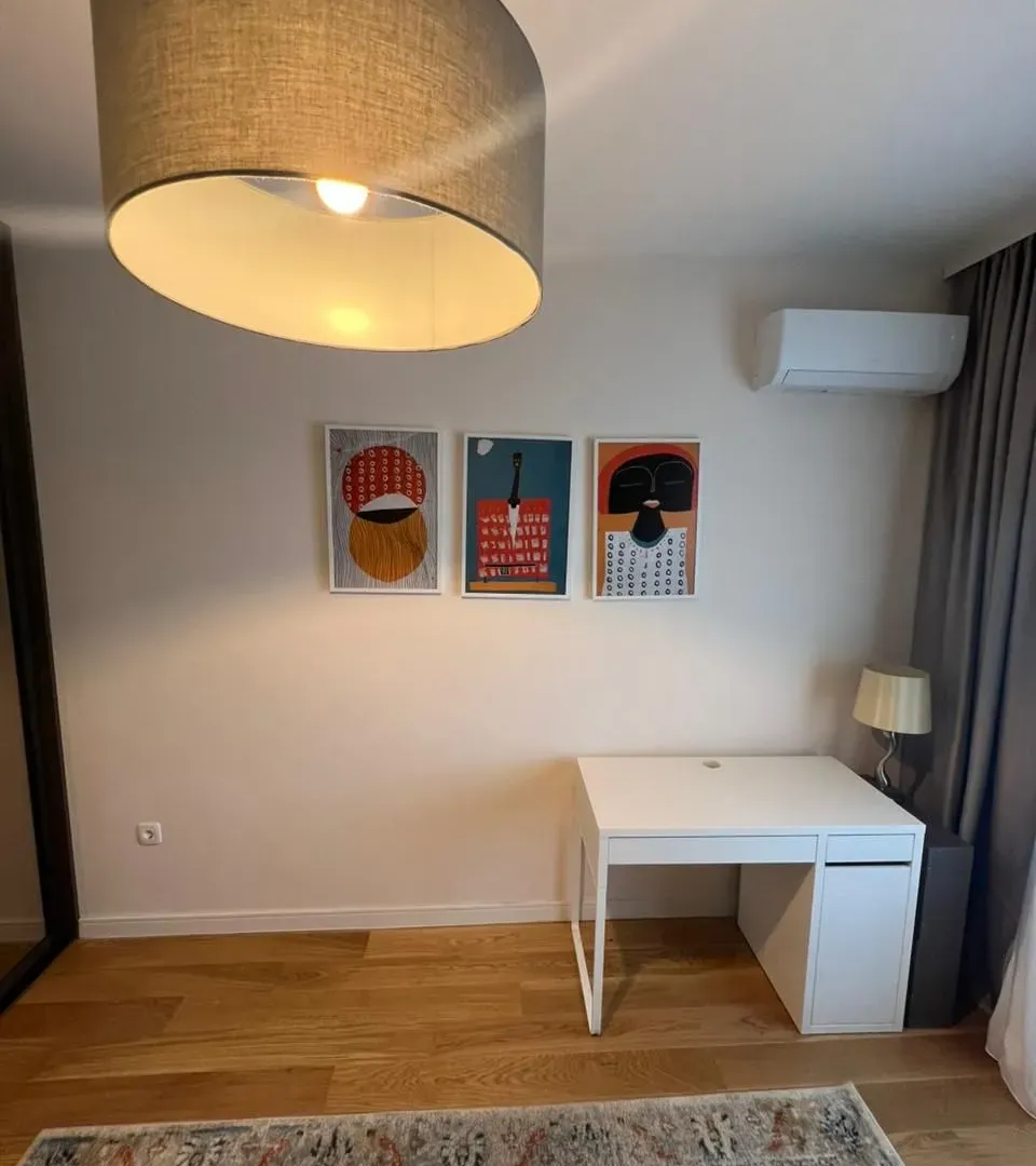 Izdavanje, dvosoban stan, 73m², Central Point, Podgorica
