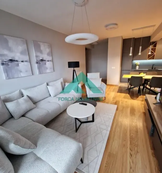 Izdavanje, trosoban stan, 83m², Voždovac Sve Podlokacije, Beograd