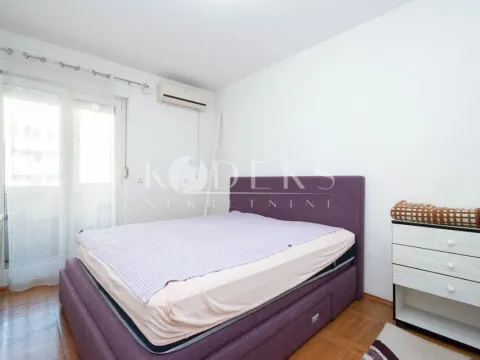 Rent, two bedroom apartment, 79m², Stari Aerodrom, Podgorica - image 5