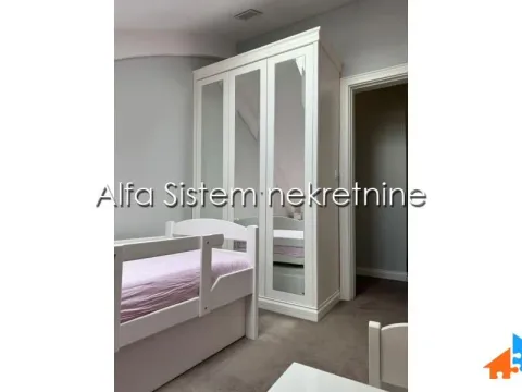 Rent, three bedroom apartment, 97m², Vračar Sve Podlokacije, Beograd - image 13