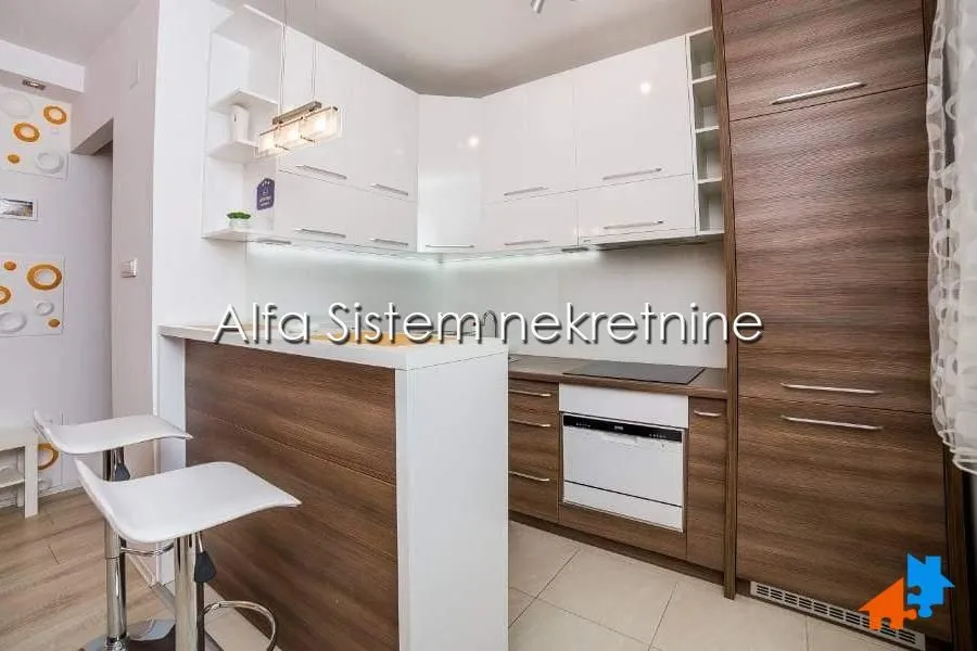 Rent, apartment, 35m², Čubura, Beograd