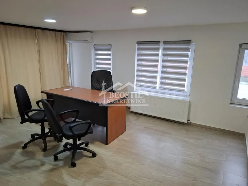 Izdavanje, poslovni prostor, 400m², Ledine, Beograd