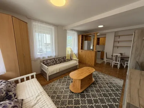 Izdavanje, jednosoban stan, 39m², Novo naselje, Novi Sad - image 1