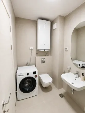 Izdavanje, dvosoban stan, 61m², Pobrežje, Podgorica - image 9