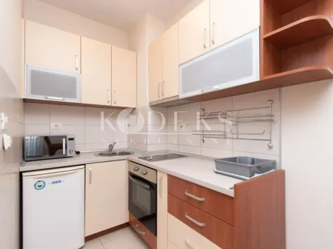 Rent, studio apartment, 30m², City Kvart, Podgorica - image 4