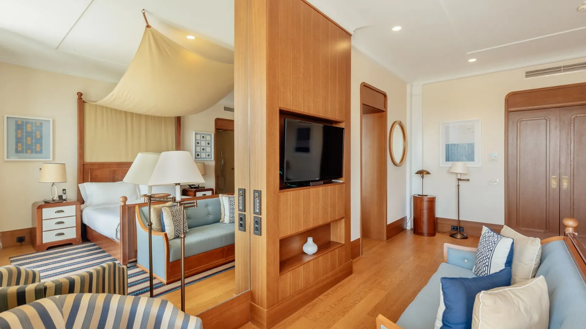 Prodaja, četvorosoban stan, 620m², Porto Montenegro, Tivat