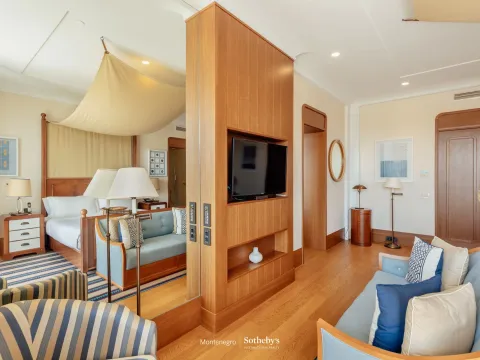 Sale, four bedroom apartment, 620m², Porto Montenegro, Tivat - image 12