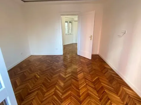 Prodaja, dvosoban stan, 47m², Vračar Sve Podlokacije, Beograd