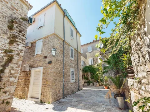 Sale, house, 268m², Budva, Crna Gora - image 5