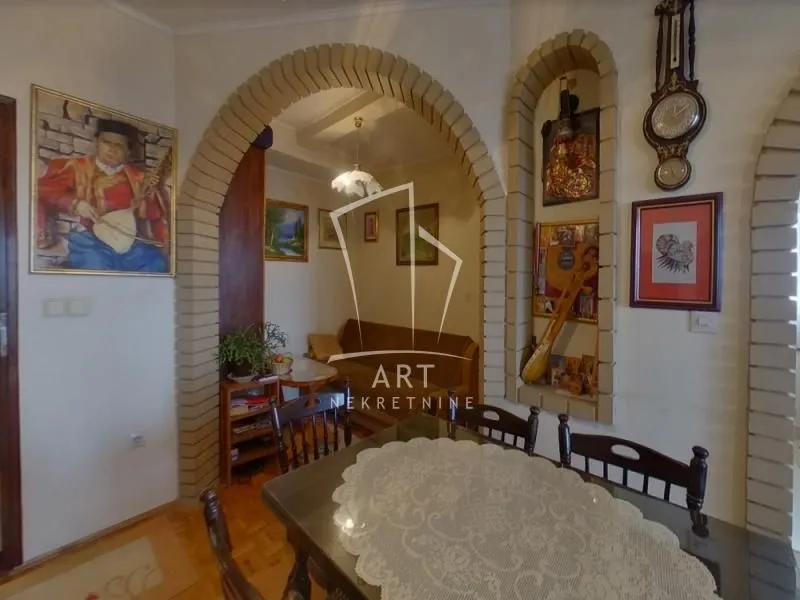 Prodaja, četvorosoban stan, 79m², Severni Bulevar, Zvezdara Sve Podlokacije