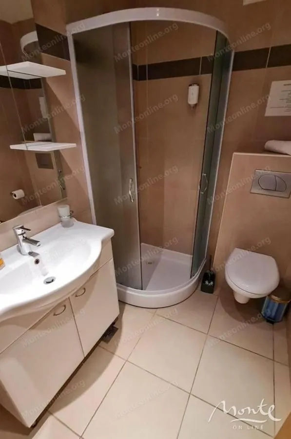 Sale, two bedroom apartment, 75m², Pržno, Budva
