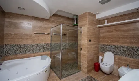 Rent, two bedroom apartment, 140m², Preko Morače, Podgorica - image 10