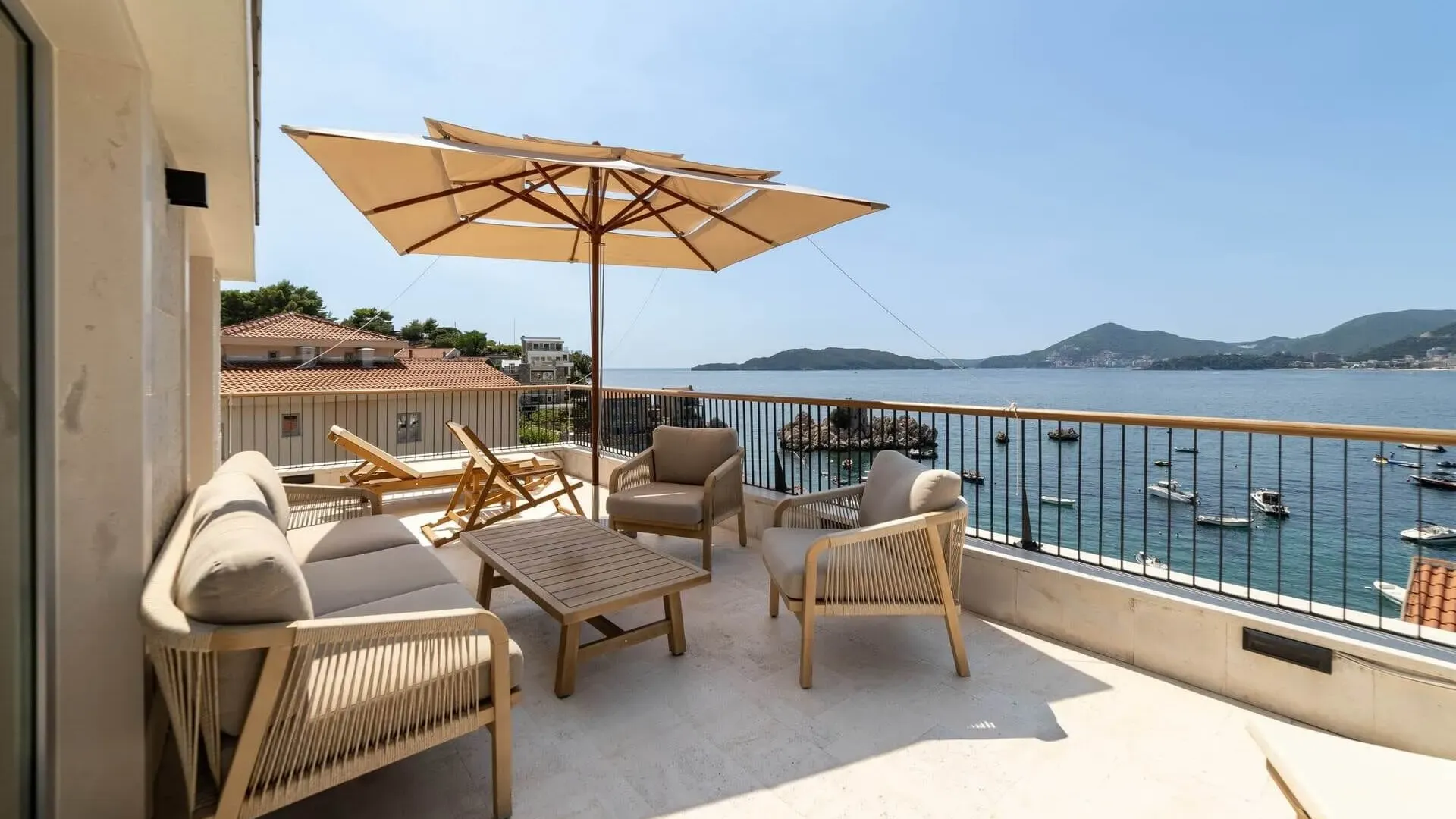 Sale, house, 358m², Pržno, Budva
