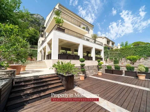 Prodaja, kuća, 520m², Muo, Kotor - image 12