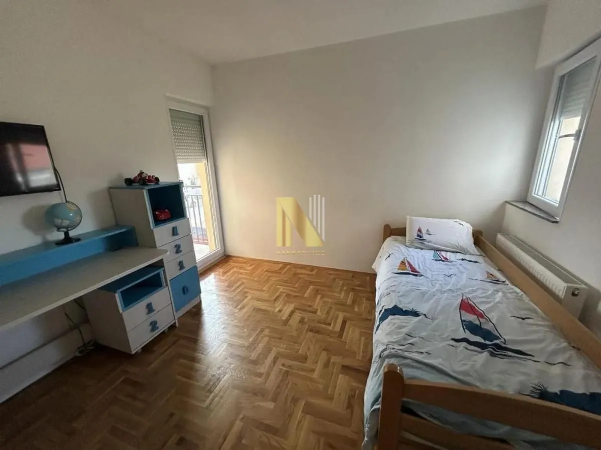 Prodaja, trosoban stan, 82m², Veternik, Novi Sad Sve Podlokacije