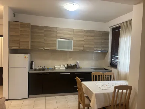 Izdavanje, dvosoban stan, 52m², Centar, Budva - image 3