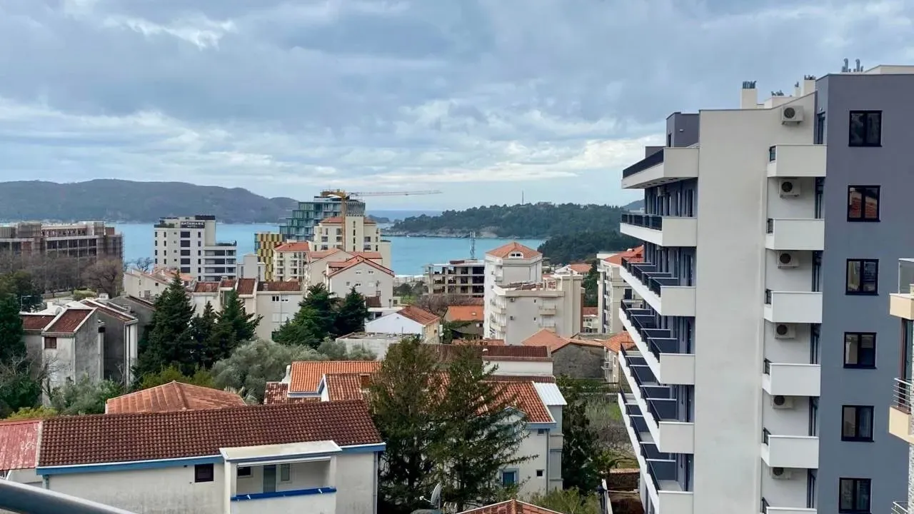 Sale, two bedroom apartment, 58m², Bečići, Budva