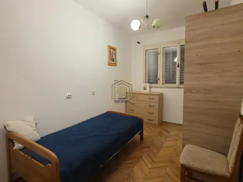 Rent, two bedroom apartment, 60m², Tološi, Podgorica - image 10