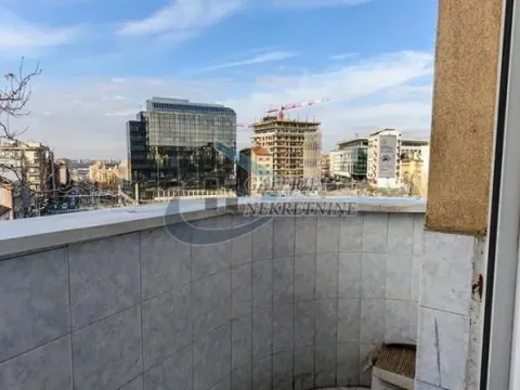 Prodaja, trosoban stan, 85m², Slavija, Vračar Sve Podlokacije - image 17