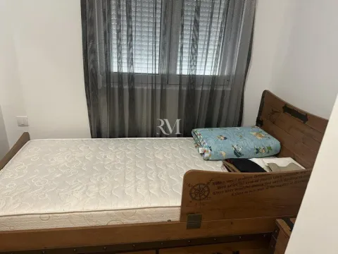 Izdavanje, trosoban stan, 160m², Kavač, Kotor - image 11