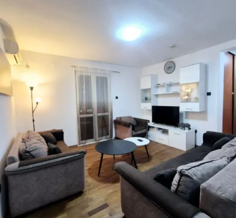 Izdavanje, jednosoban stan, 52m², Zaobilaznica, Budva