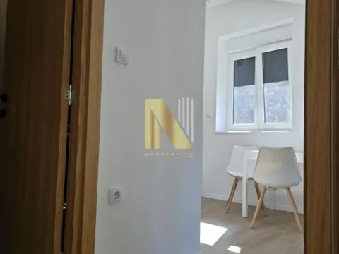 Prodaja, jednosoban stan, 32m², Centar, Novi Sad - image 8