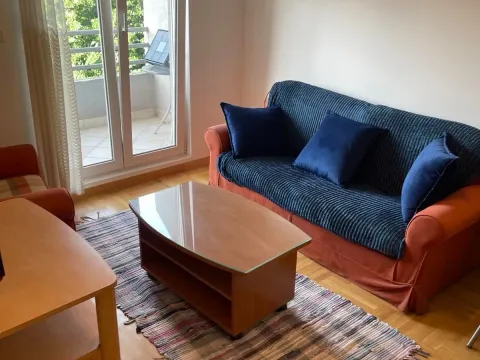 Rent, one bedroom apartment, 36m², Stari Aerodrom, Podgorica - image 1