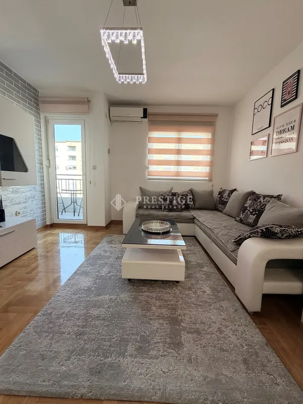 Izdavanje, jednosoban stan, 44m², Stari Aerodrom, Podgorica