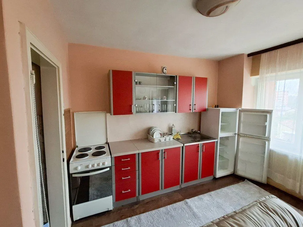 Izdavanje, jednosoban stan, 50m², Centar, Podgorica